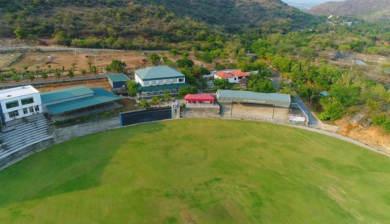 Forest Meadows Resort -Swiss In ซาเลม ภายนอก รูปภาพ